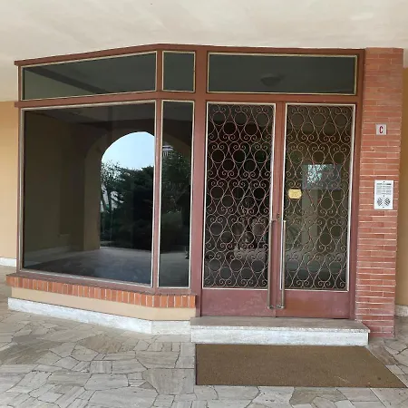 Residenza Degli Ulivi - Piscina, Campo Da Tennis, Free Parking, Ac E Wi-fi * Pietra Ligure